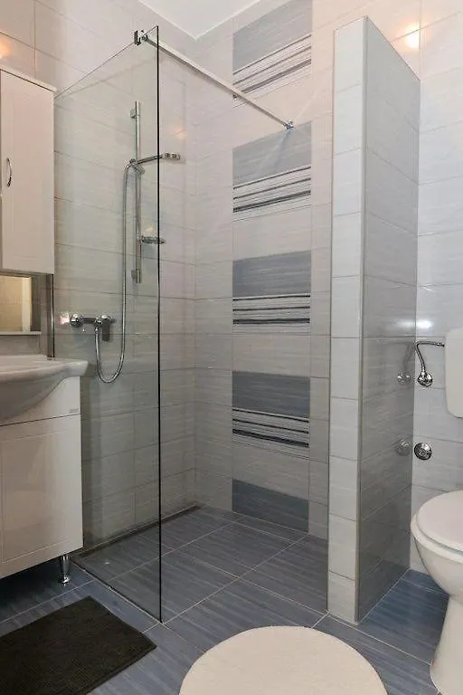 アパート Komfortable Wohnung In Der Naehe Des Sandstrandes ニン