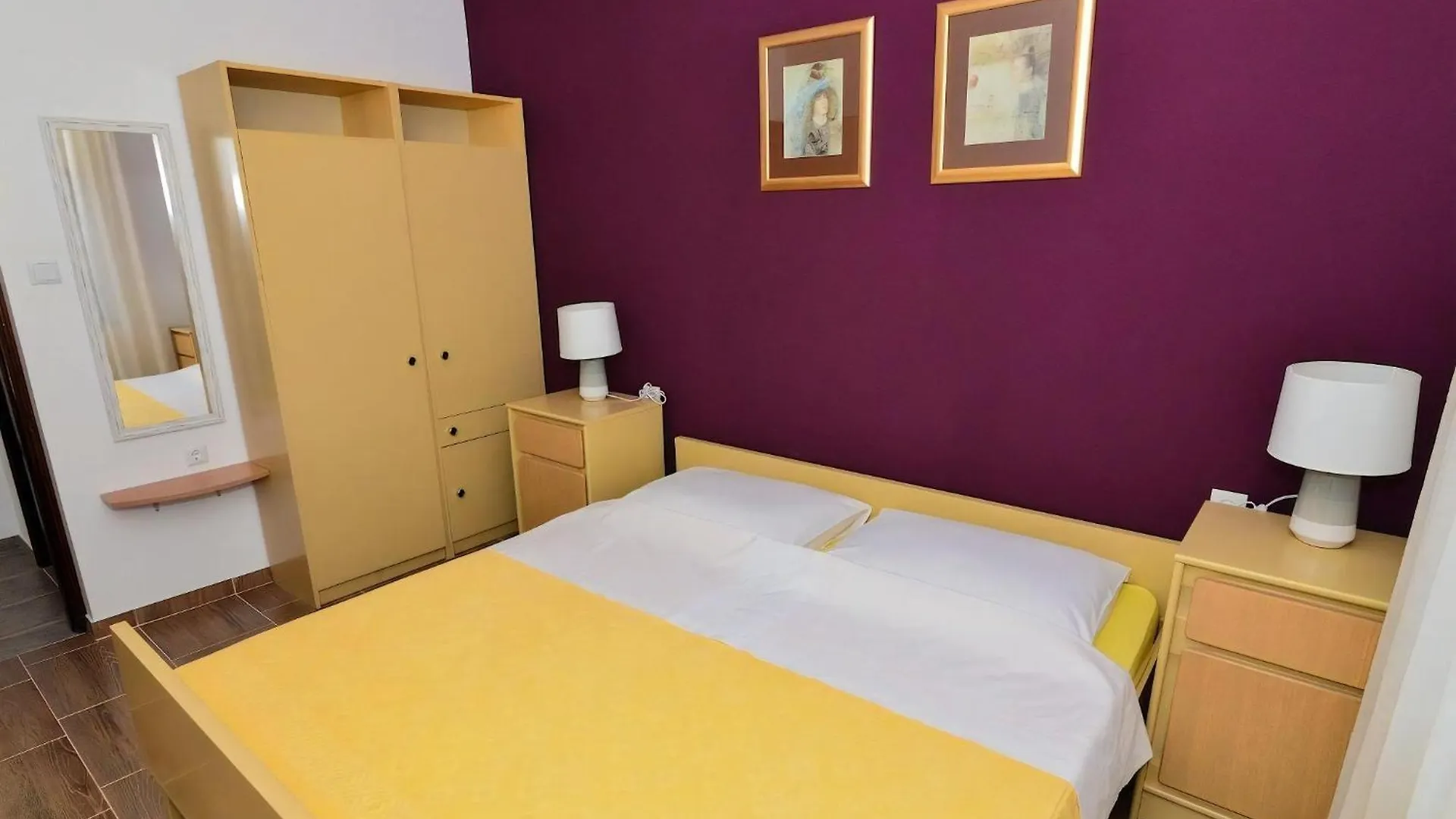 アパート Komfortable Wohnung In Der Naehe Des Sandstrandes ニン